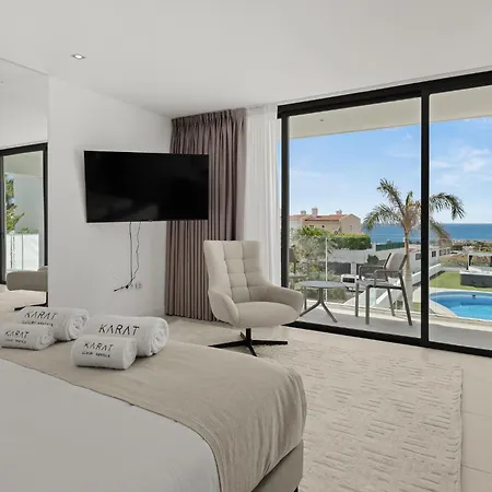 Vila Karat Esmeralda *