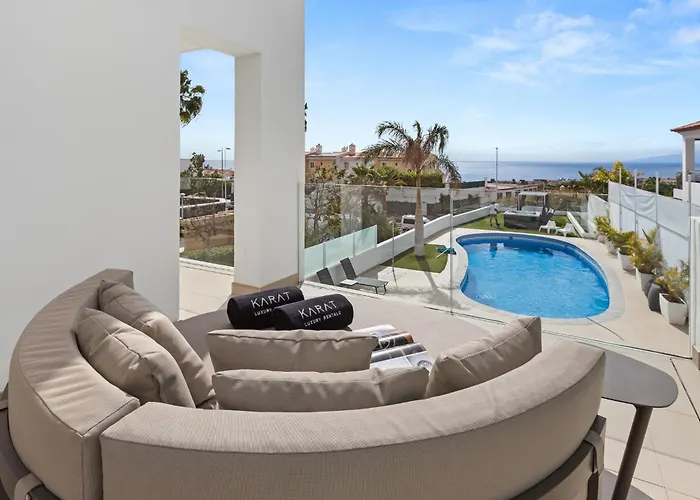 Karat Esmeralda Vila *