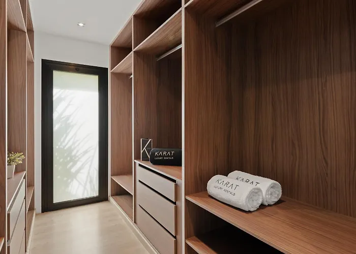 Karat Esmeralda Villa *