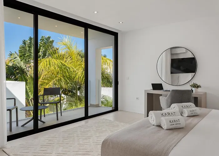 Karat Esmeralda 아데제