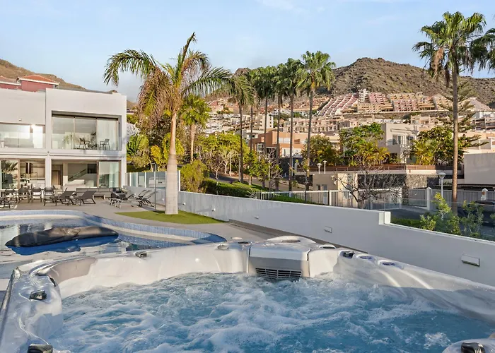 Karat Esmeralda 빌라 *